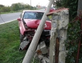 Krimi - NEHODA: Autom prerazili múr pri dome - P1170191.JPG